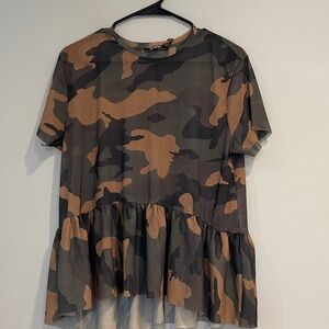 NWOT Zara Sheer Camouflage Short Sleeve Top with Ruffle Hem Size Small